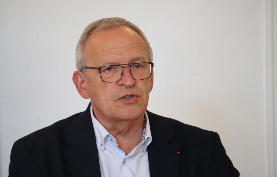 Parti_Lorrain's tweet photo. L’hypothèse d’un retour de la #Lorraine est réel. Les discussions sont déjà engagées avec les conseils départementaux des Vosges, de la Meuse et de la Meurthe-et-Moselle, selon le Président du Conseil départemental de la Moselle.

https://t.co/ioAQadnAF4 https://t.co/Rgeno1dw15