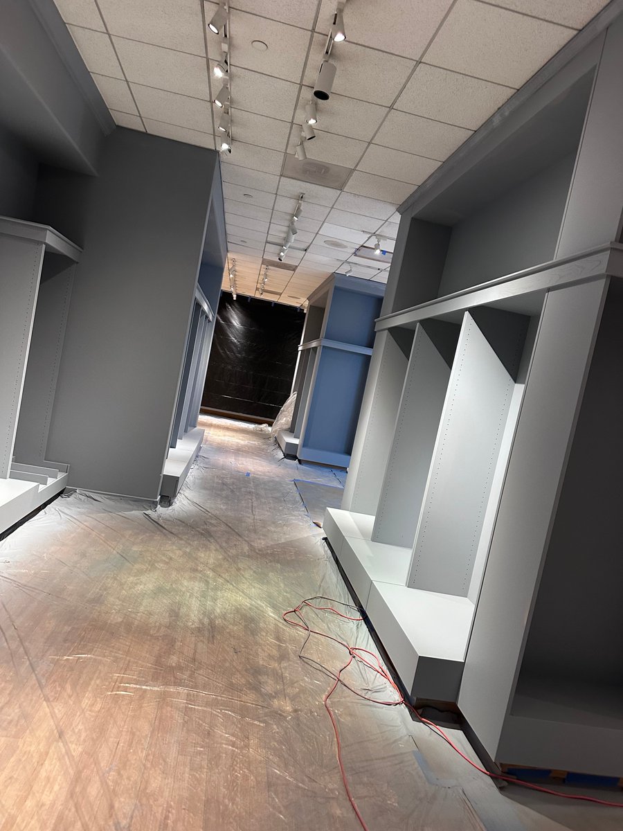 AnimazedStore's tweet photo. It doesn't look like much now, but this is your very first view of the upcoming Animazed Hanes Mall location! We’re hard at work preparing the store, and we hope to have the grand opening dates to you soon!
#animazed #animestore #winstonsalemnc #hanesmall #newstore #anime https://t.co/p9rPrPPfhW