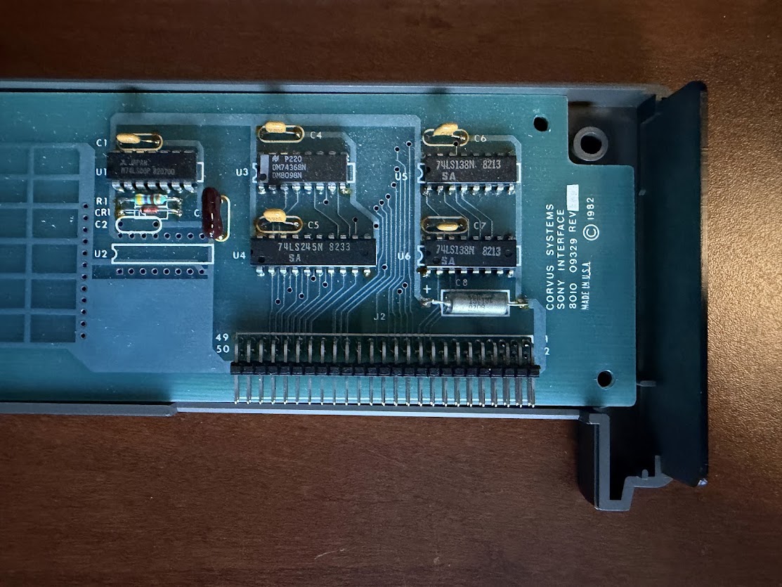 markgm30's tweet photo. The hard drive controller and 6 MB Corvus hard drive for the Sony SMC-70 (6SNY). It sold for $2,195 in 1983 ($7,350 today), $720 more than the base #smc70 price of $1,475 with no floppy drives, which were another $1,100 at launch. Available in 5.7, 12.1, and 18.4 MB capacities. https://t.co/d6yLY1PPEd