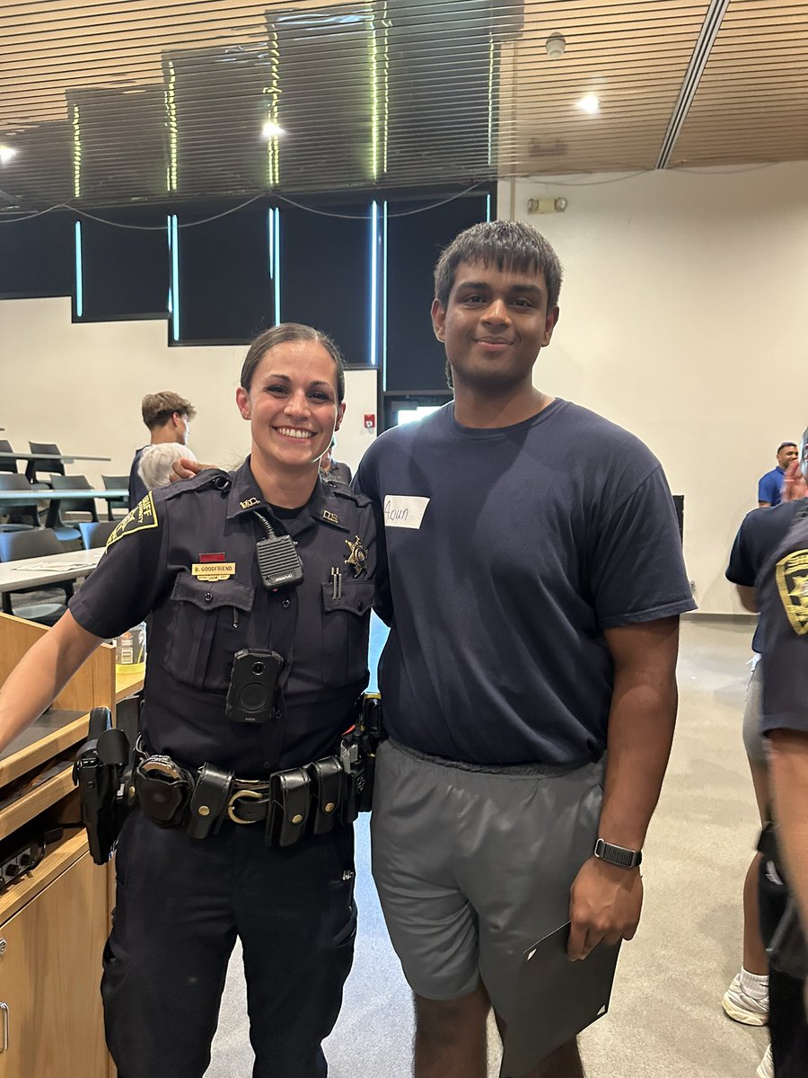 arjun_saduvu's tweet photo. Grateful to have graduated from the Monroe County Sheriffโs Office Class 25 Teen Academy! Learned so much about leadership, teamwork, and serviceThank you to @monroesheriffny for this opportunity!
@SteveMarriott_ @jack_klenk79 @Denislouis12 @CoachBernas https://t.co/EaDh69ucu9