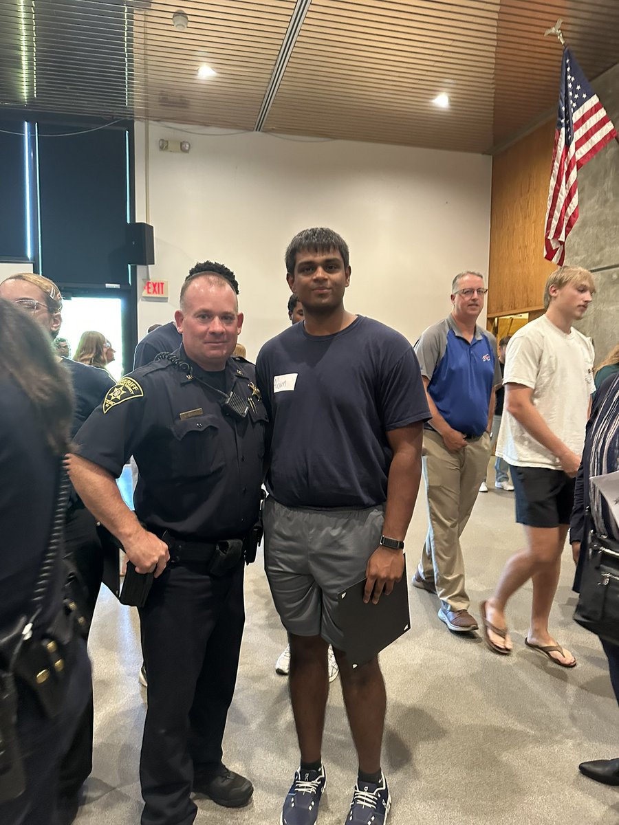 arjun_saduvu's tweet photo. Grateful to have graduated from the Monroe County Sheriffโs Office Class 25 Teen Academy! Learned so much about leadership, teamwork, and serviceThank you to @monroesheriffny for this opportunity!
@SteveMarriott_ @jack_klenk79 @Denislouis12 @CoachBernas https://t.co/EaDh69ucu9