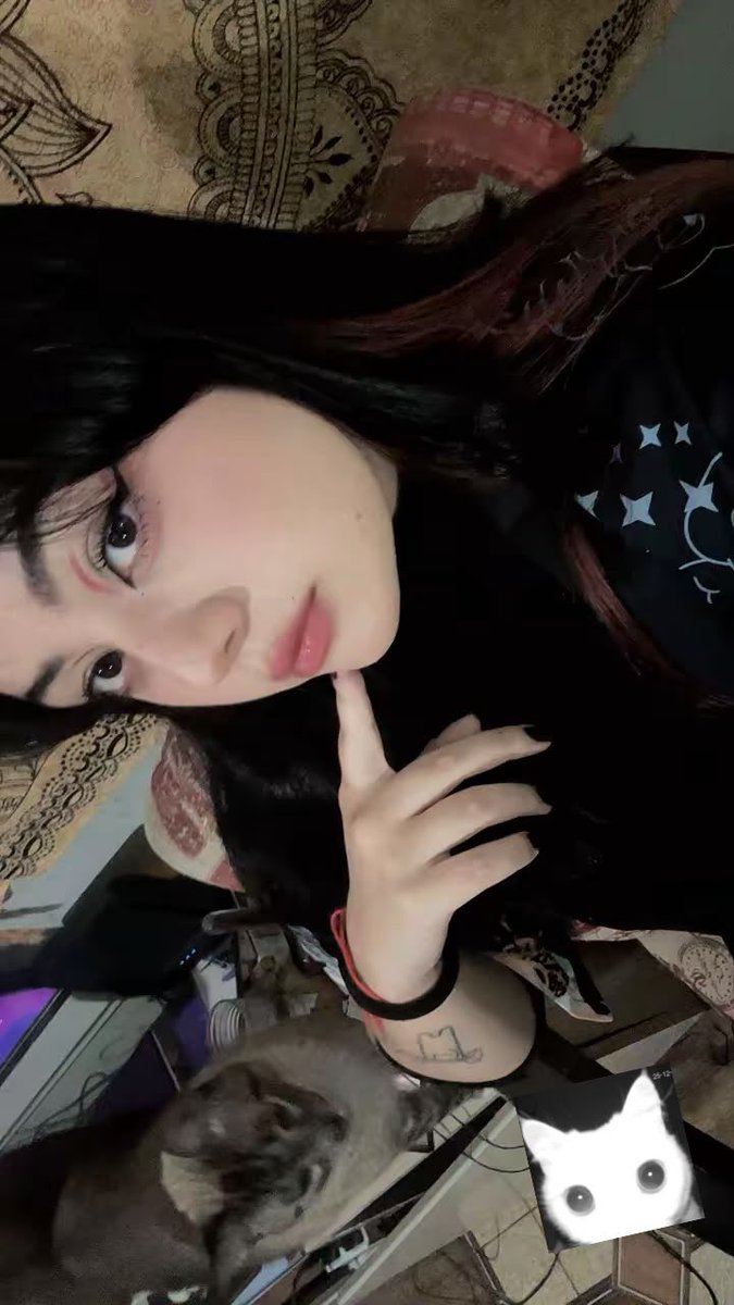 MORGANM00N's tweet photo. 🐈‍⬛ https://t.co/VZxiTMjvMA