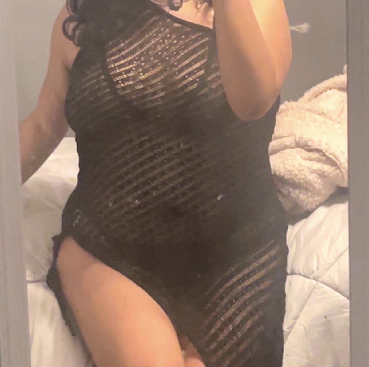 puppythea143's tweet photo. Hm do you like my outfit? https://t.co/ITD3wbGBjm