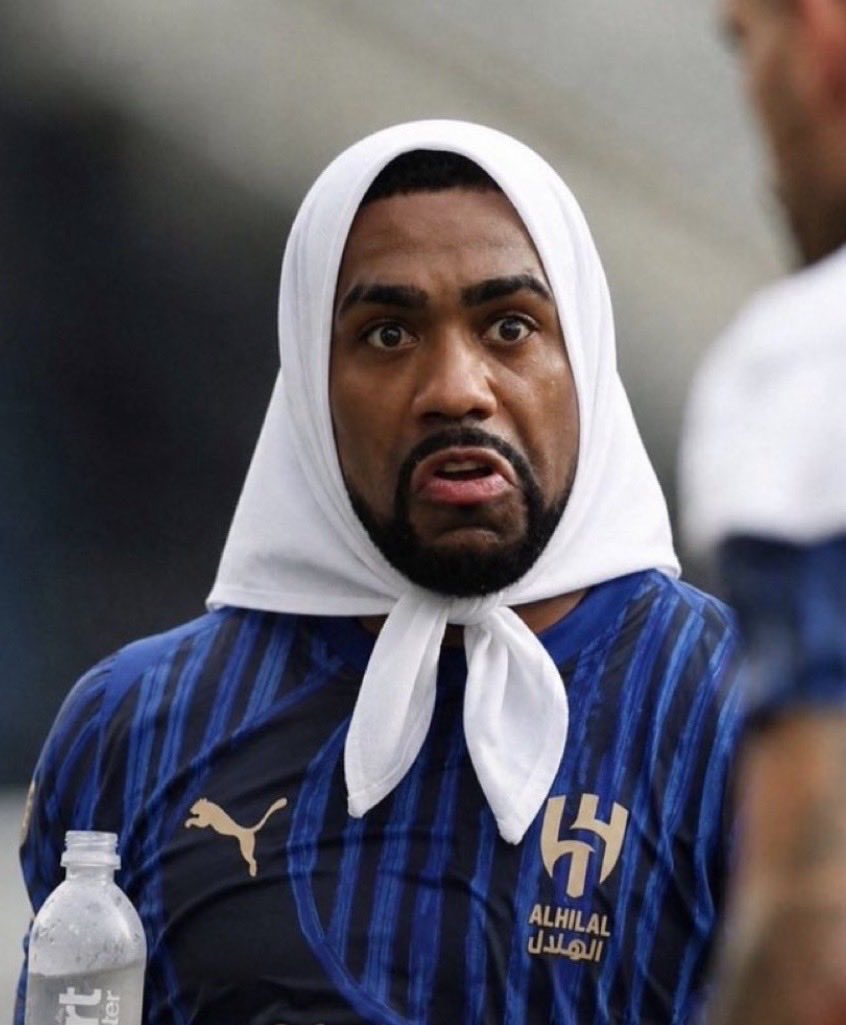 3mnp2's tweet photo. إدارة نادي #الهلال تنتظر وصول العروض الرسمية للثلاثي الأجنبي مالكوم ونونيز وكانسيلو لحسم مستقبلهم مع الفريق،

"@khald_63" https://t.co/V2fgVeyqrw