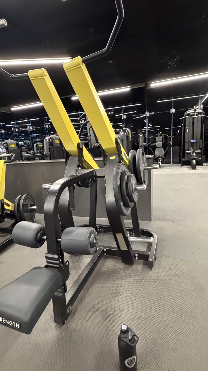 Eng_HRB22's tweet photo. I’m back for the back 🏋🏻‍♂️ https://t.co/A4WAeo8AI0