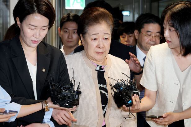 seeking12gates's tweet photo. Dr. Hak-ja Han’s suspension of detention was extended until September 2nd.

That will be over 4 months in a hospital for an 83 year old woman.

This was caused by the prosecution insisting she be detained DAYS after heart surgery. 

They ignored the medical professionals. They continue to ignore the evidence of her innocence. The result is inhumane.

#ReleaseTheMotherOfPeace #ReligiousFreedom