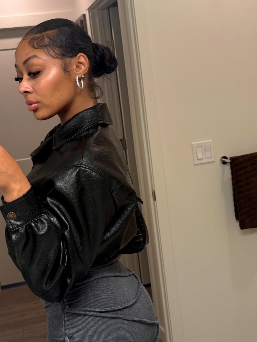 SusySelly's tweet photo. You try to act in control, but we both know I decide how much you lose✨💕💕😵‍💫😵‍💫

 #findom #cuck #facetime #findomnl #spoiledprincess #cbt #findombe #geldslaaf #sissy #femboy #cashapp https://t.co/5GgWLhCbNn
