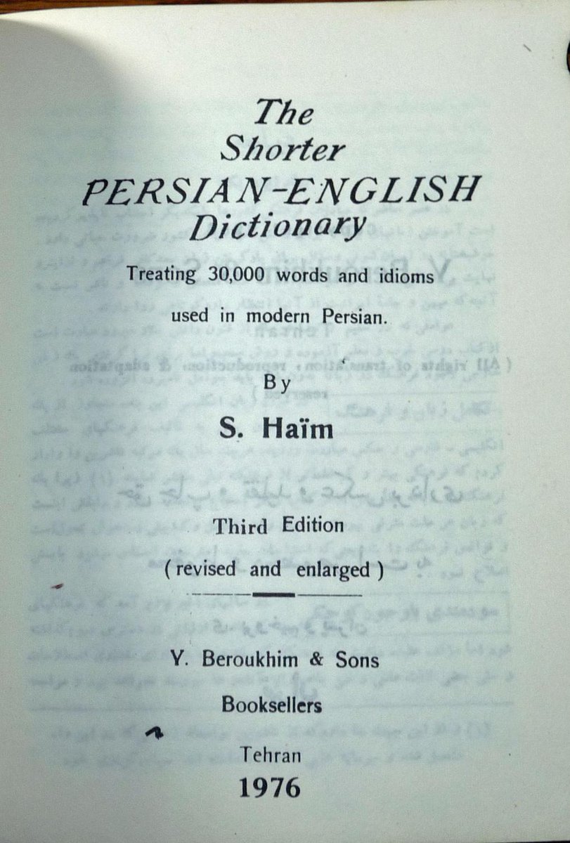 KarmelMelamed's tweet photo. مرد مسن در این عکس، اسقا بروخیم، تاجر یهودی است که بیش از ۱۰۰ سال پیش اولین فرهنگ لغت فارسی به انگلیسی را در ایران منتشر کرد.

رژیم پلید و جنایتکار ملاها در ایران با اعدام پسر بی‌گناهش ابراهیم در این عکس در چنین روزی، ۴۶ سال پیش، از او تشکر کرد!👇 https://t.co/sTbvqcthZ9