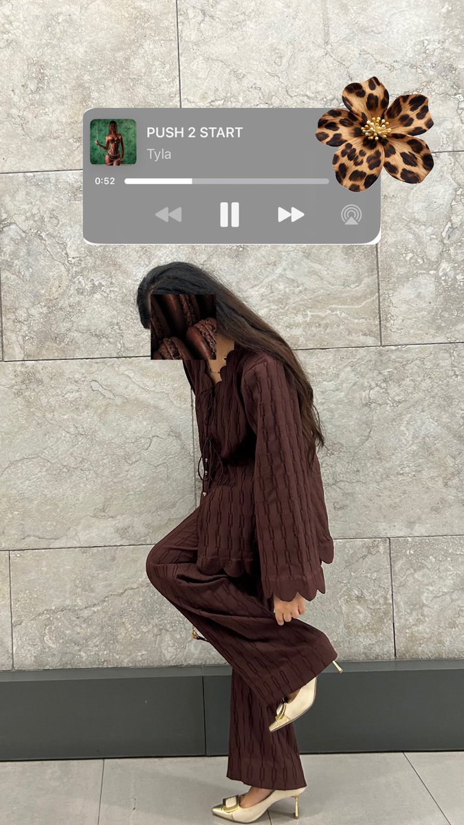 ByMerry20752's tweet photo. You know what is satisfying, When someone asked you from where you bought your dress, and you said I Design it , Its from my Own brand🍂🥥 https://t.co/0mG91xypnF