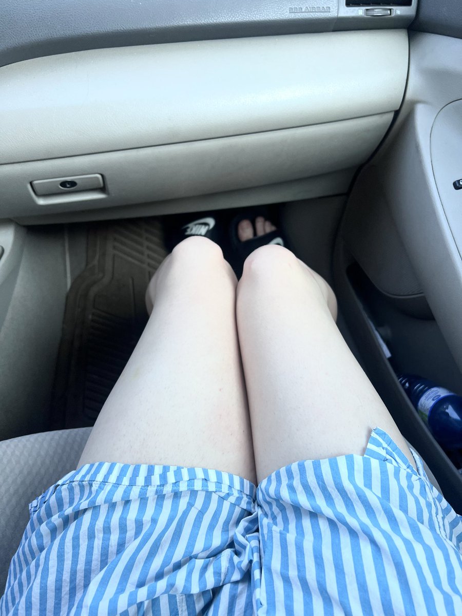 DaisyFemmy's tweet photo. Mcdicks time https://t.co/xpPz4tKHqZ