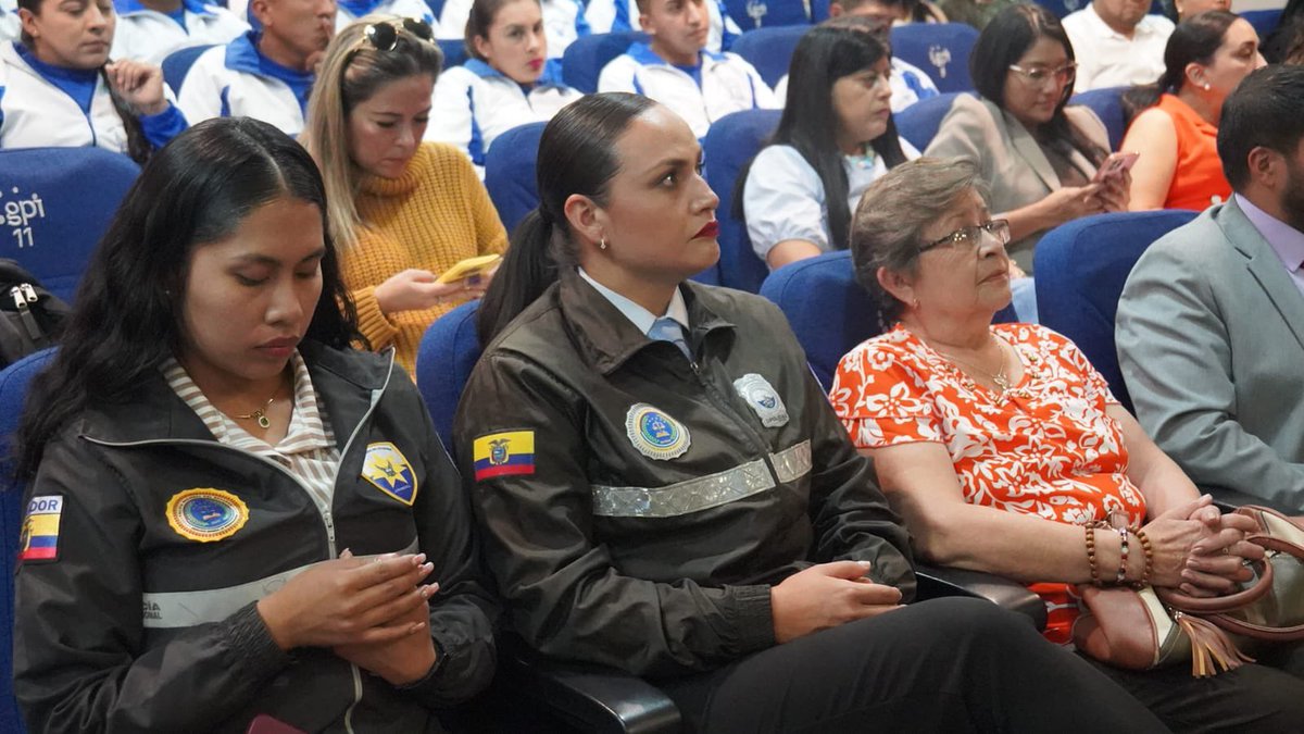 DEFENSORIAEC's tweet photo. 💜La #DefensoríaDelPueblo, con este tipo de iniciativas, busca promover espacios de concientización sobre la violencia de género y la necesidad de erradicarla y reafirma su compromiso de trabajar de forma conjunta para promover, proteger y tutelar los #Derechos. https://t.co/KWWTOymPd6