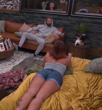 maximusmom13's tweet photo. Somewhere the new cbs owners are smiling at the M*GA takeover of our darling summer show. 😔 #BB28 https://t.co/L1aN36YWCX