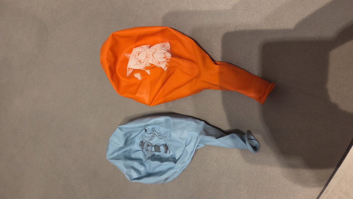 Likky28170's tweet photo. My first time inflating 18-inch balloons, I'm scary to neck them :p https://t.co/kuW0XoPDiY