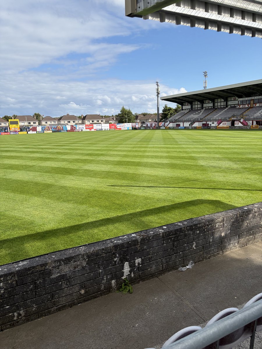 NoelEDPark's tweet photo. Ten weeks into our pitch redevelopment at Eamonn Deacy Park 
with just one week to go to Welcome Galway United F.C. back V Drogheda 
Our surface cut to playing level for first time yesterday ,the new goals are in place  and Allweather warmup/dugout area completed 7 days to KO https://t.co/sMigiAnft0
