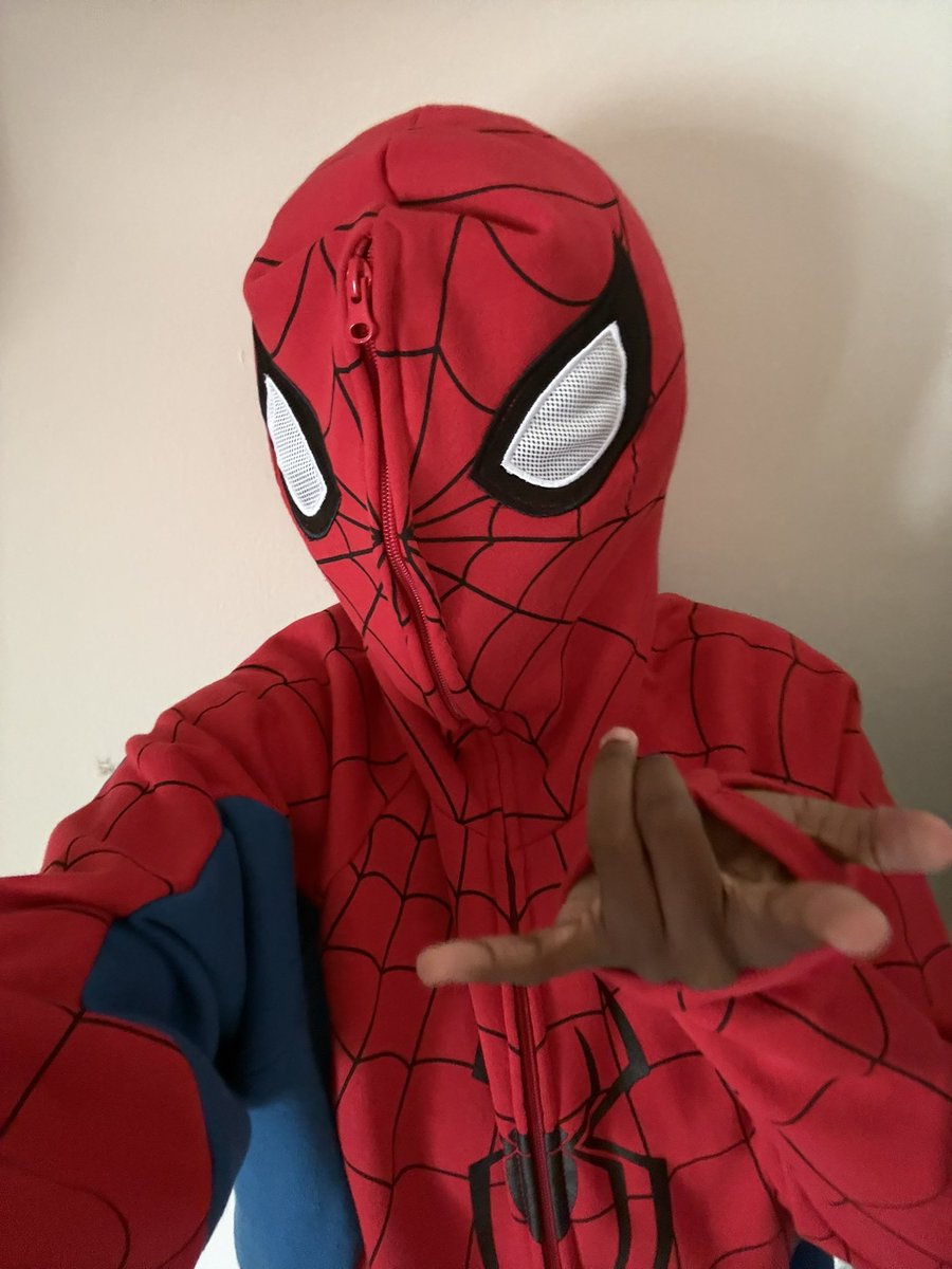chocolateameri's tweet photo. omw to save the city🕷️🕸️ https://t.co/yiIVvDVHpT