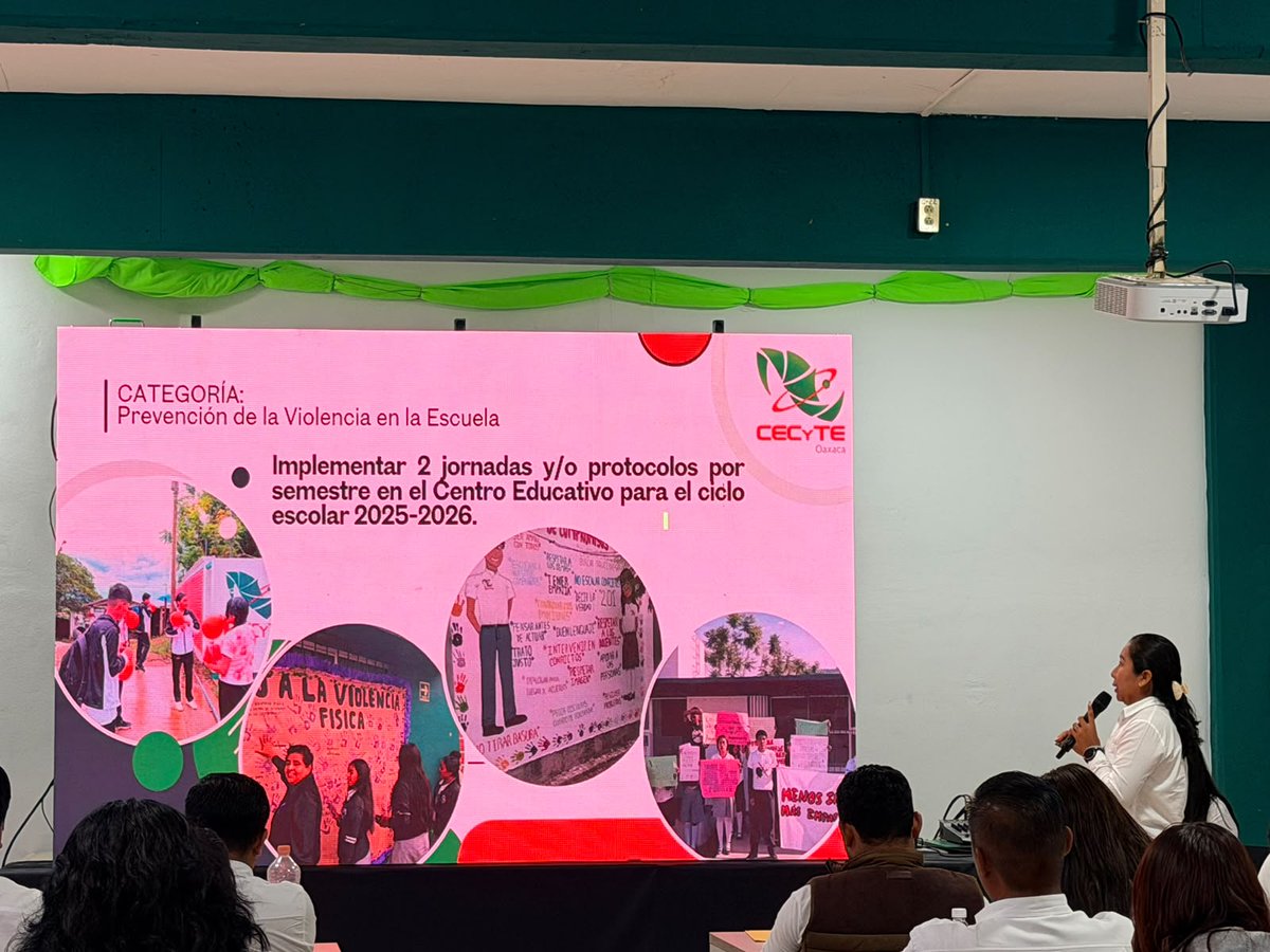 CECyTEOaxaca's tweet photo. ¡Avanzamos por la educación! ✨ Nos reunimos con responsables de los 65 Centros #EMSaD y la Dirección de Educación a Distancia para compartir las metas cumplidas del Plan de Mejora Continua 2025-2026.¡Trabajo en equipo que transforma realidades! https://t.co/OfrVay1jCG