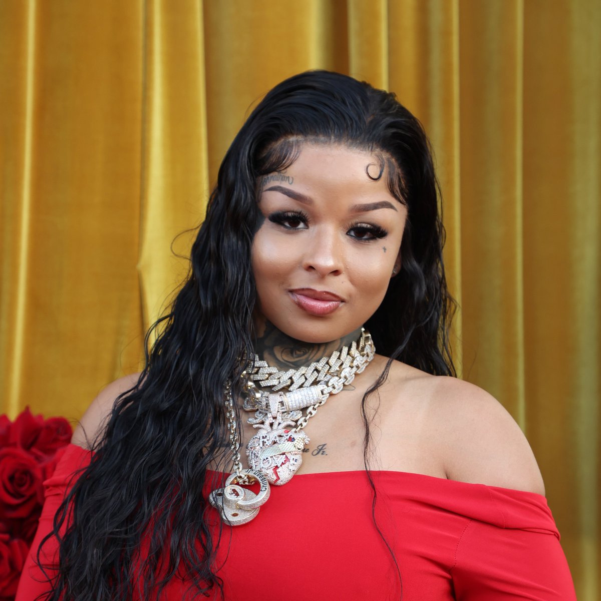 TheShadeRoom's tweet photo. Chrisean Rock goes off on rumors linking her to the death of her ex-boyfriend, Ronny Doe. WATCH: https://t.co/vx2KAmJQz2 https://t.co/5BQhi7Hru4