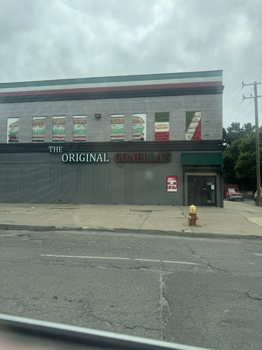 showtime583's tweet photo. @GregEno @Gonellas Was at Fort St this week - strong agree! https://t.co/vaHk05zlrY