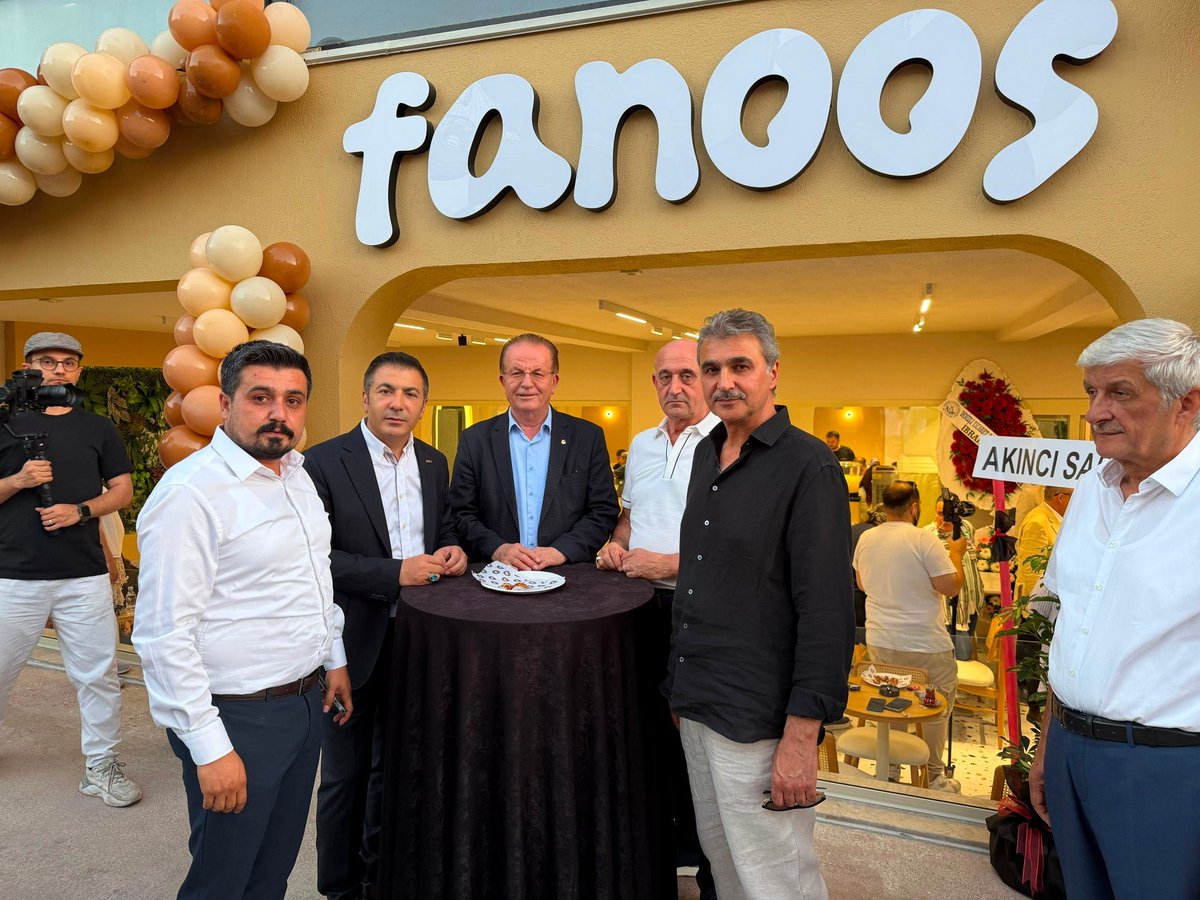 bbpdenizli's tweet photo. Recep Karakaş ve İsmail Apa’nın hayata geçirdiği Fanoos Kafe işletmesinin açılış programına katıldık.

Yeni işletmelerin şehrimizin ekonomisine ve istihdamına katkı sunmasını temenni ediyor, kıymetli işletme sahiplerine bol ve bereketli kazançlar diliyorum.

Hayırlı olsun. https://t.co/TGCEathDrt
