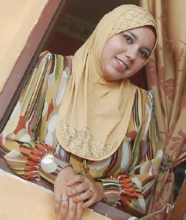 pznwpc's tweet photo. @zainkhan793202 أمي سهرانة شكون ديوث أمه يجي نسهر عليهم https://t.co/cG91l0Htbj