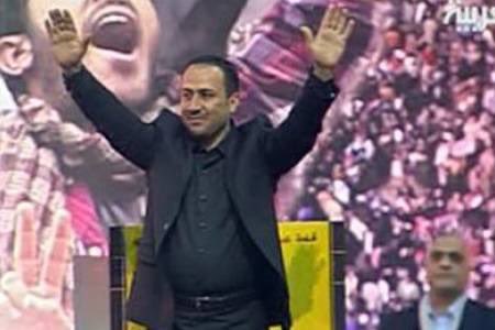 karimGahin1's tweet photo. عزيزي المصري،

هل تعرف من هذا؟ وهل تعرف لماذا يحتفل؟

🚨 محمد يوسف منصور، المعروف باسم سامي شهاب

هذا هو مبعوث إيران إلى مصر عام 2009، الرجل الذي تسلل مع مجموعة كوماندوز عبر السودان، محملين بصواريخ كورنيت، في محاولة خبيثة لاستهداف مبنى قناة السويس في بورسعيد وضرب السفن العابرة، في قلب شريان مصر الحيوي.

تم القبض عليهم داخل الأراضي المصرية، ووقفوا أمام القضاء المدني محاكمة كاملة، بحضور محاميهم، وثبتت بحقهم التهم بلا جدل.

لكن المشهد لم ينتهِ هنا.

في أحداث يناير، تسللت عناصر كوماندوز إيرانية مدعومة بمقاتلين من حزب الله، واقتحمت السجون المصرية، وحررت هذا الرجل، ثم هربت به إلى لبنان، حيث استُقبل هناك بالاحتفال، وكأن ما حدث انتصار، بينما كانت الإهانة موجهة لمصر وشعبها.

هذه ليست رواية عابرة، بل واقعة تكشف بوضوح من يتآمر، ومن يحاول أن يعبث بأمن هذا البلد.