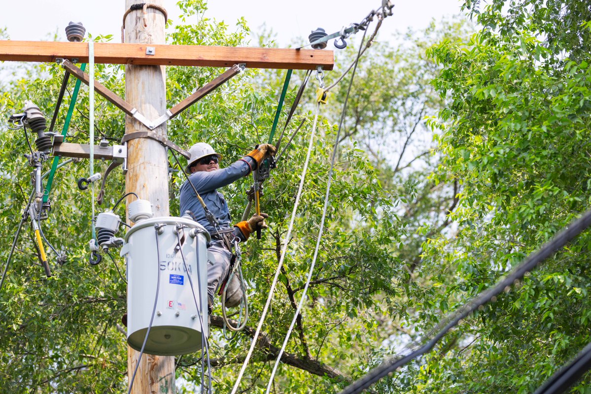 ComEd's tweet photo. We have restored power to more than 99% of the 530,000 customers affected by severe weather and multiple tornadoes that swept through our service territory. Our crews mobilized roughly 3,400 workers, who have been working day and night since Monday afternoon to restore power as quickly and safely as possible. 

We’re grateful to the field crews and support teams who worked around the clock this week to repair damage and restore service, and we thank our customers for their continued patience.

We’re also providing additional support and resources to communities that remain affected by the storm.

Scattered rain showers are developing across our service territory, and we are closely monitoring weather conditions to assess any potential impacts to ongoing restoration efforts. The work is not done, and we will not stop until all customers are restored.

For the latest status updates in your area, visit https://t.co/Uly2VEUv6y or https://t.co/MJQeQozpeb to track your outage. If you need to report an outage, visit https://t.co/XjY8vjsh8t