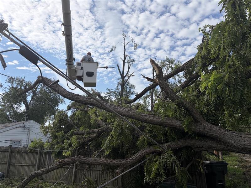 ComEd's tweet photo. We have restored power to more than 99% of the 530,000 customers affected by severe weather and multiple tornadoes that swept through our service territory. Our crews mobilized roughly 3,400 workers, who have been working day and night since Monday afternoon to restore power as quickly and safely as possible. 

We’re grateful to the field crews and support teams who worked around the clock this week to repair damage and restore service, and we thank our customers for their continued patience.

We’re also providing additional support and resources to communities that remain affected by the storm.

Scattered rain showers are developing across our service territory, and we are closely monitoring weather conditions to assess any potential impacts to ongoing restoration efforts. The work is not done, and we will not stop until all customers are restored.

For the latest status updates in your area, visit https://t.co/Uly2VEUv6y or https://t.co/MJQeQozpeb to track your outage. If you need to report an outage, visit https://t.co/XjY8vjsh8t