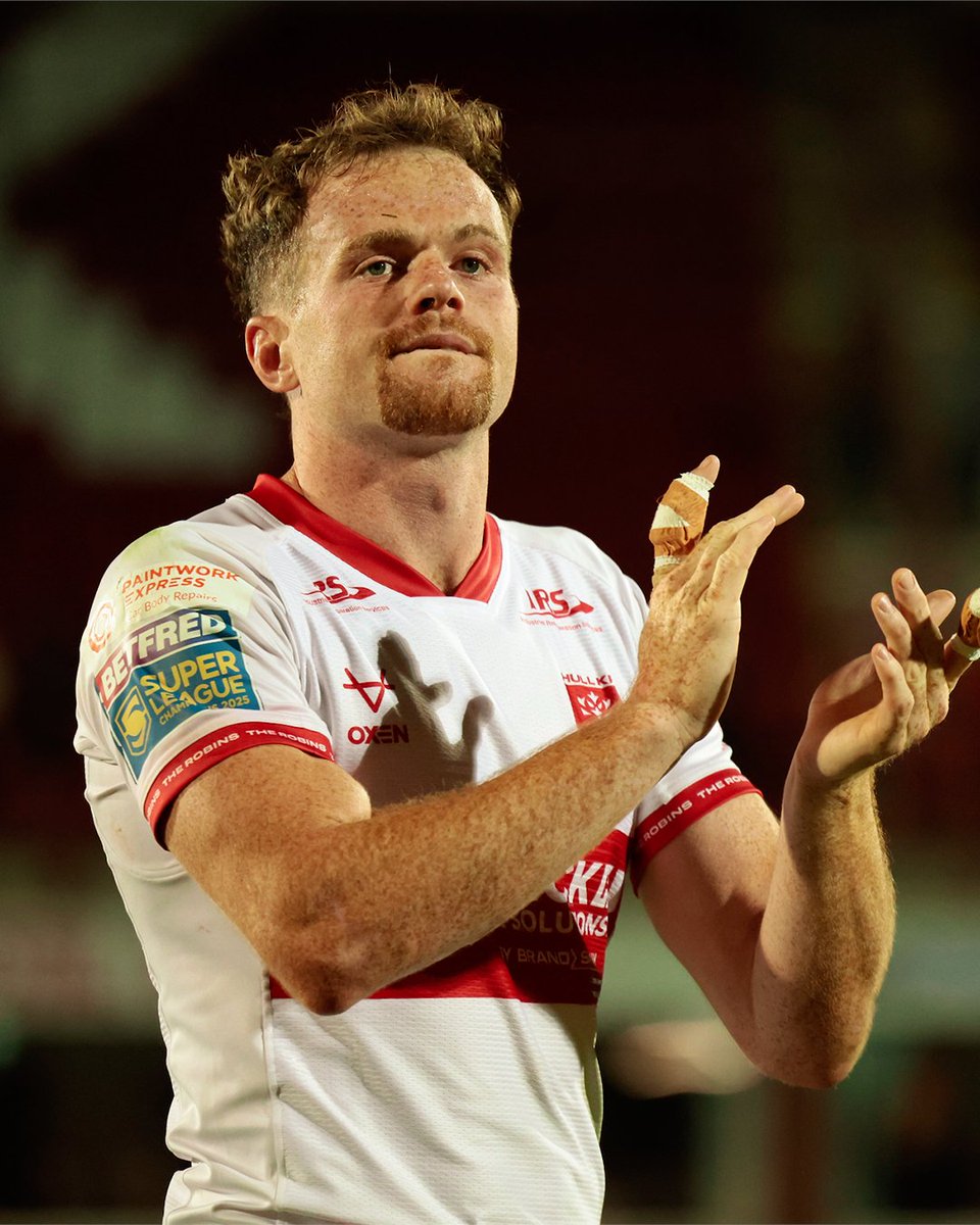 hullkrofficial's tweet photo. Career try number 2️⃣0️⃣0️⃣ for Joe Burgess last night! 😮‍💨 

Well in, Budgie 👏 

#UpTheRobins🔴⚪️ https://t.co/gAQpwmq0Xb