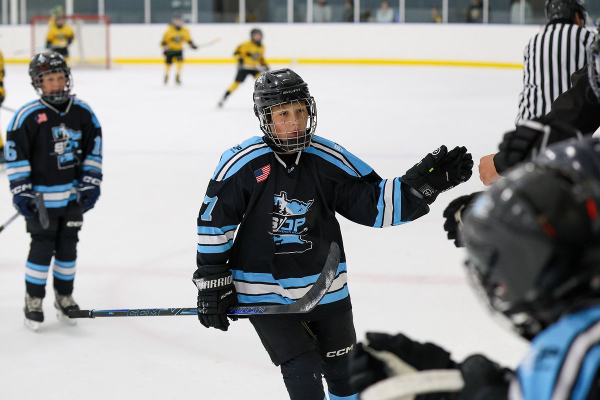 YouthHockeyHub's tweet photo. AAA State  

For full tournament schedule, standings, and scoring leaders, click the link below.   

https://t.co/AMZ6HyDu8V https://t.co/uWhJU7x0IF