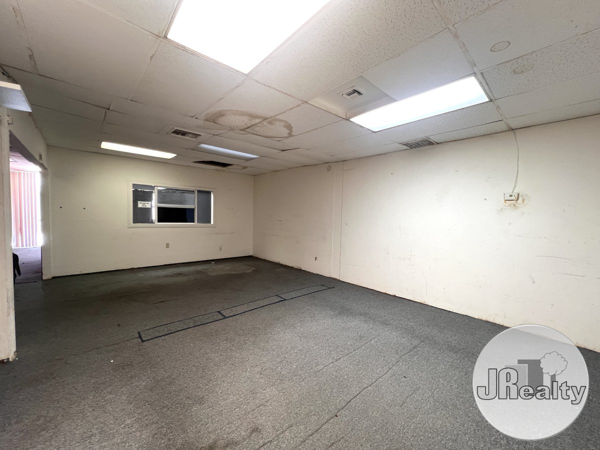 jrealty's tweet photo. 3940 Marine Ave C, Lawndale, CA 90260

For showing: https://t.co/0lB5deH93J

#JRealty, #PropertyManagement, #forlease, #commercial #lawndaleca

Listed by Dylan Gallagher DRE# 02036528 https://t.co/hH7mAv2JJw