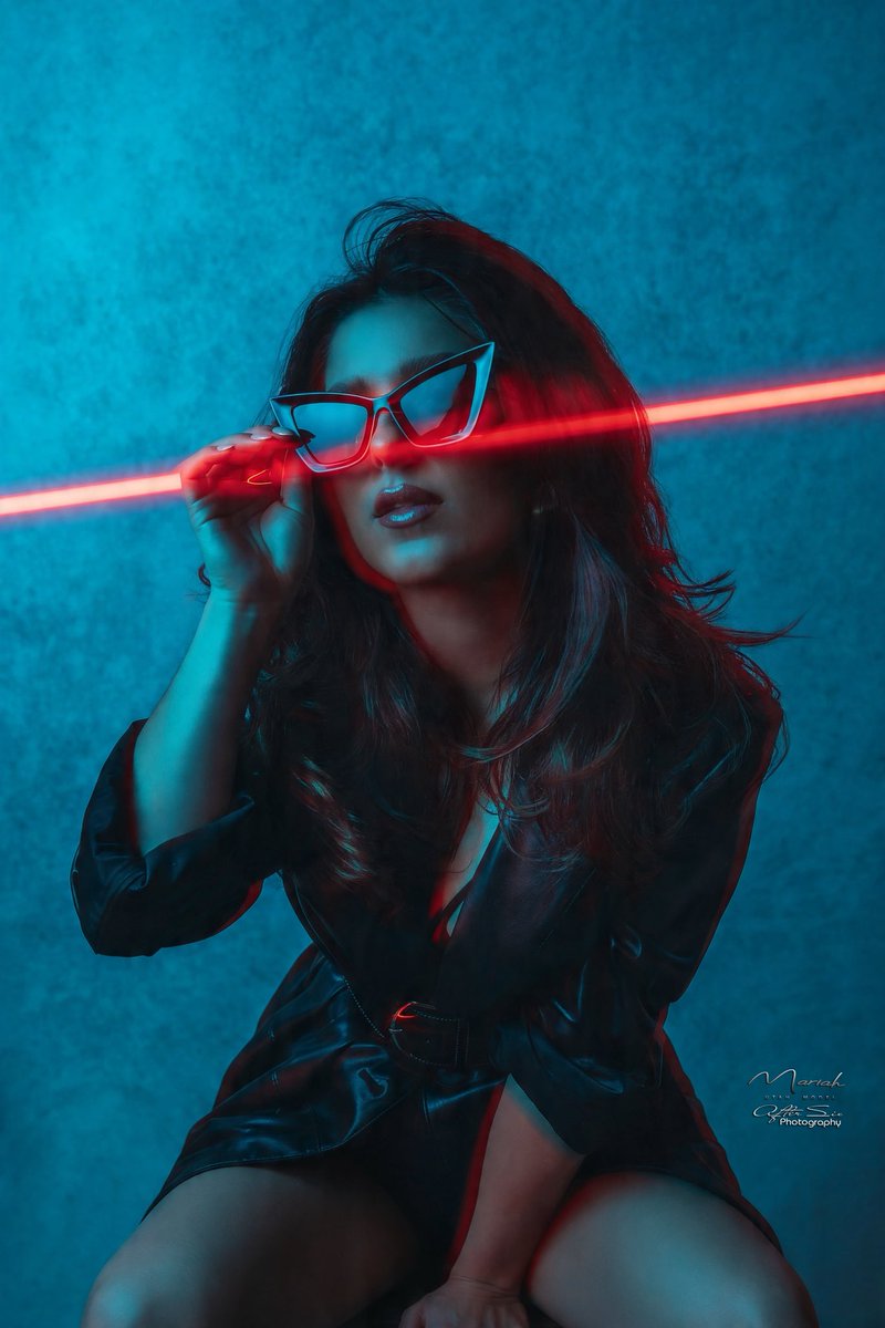 aftersixphoto's tweet photo. Studio Shoot with model: @the.ladym Mixed-Media Image #aftersixphotography #coloradomodels #usmodel  #❤❤❤️ https://t.co/b3yF54XKU5