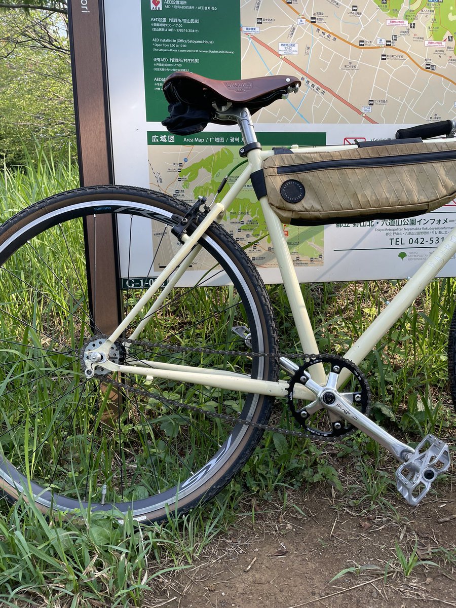 spacepost65's tweet photo. 狭山湖の砂利道はアップダウンが短くてシングルスピードでも押さずに走れます https://t.co/XVqNxXXMfR