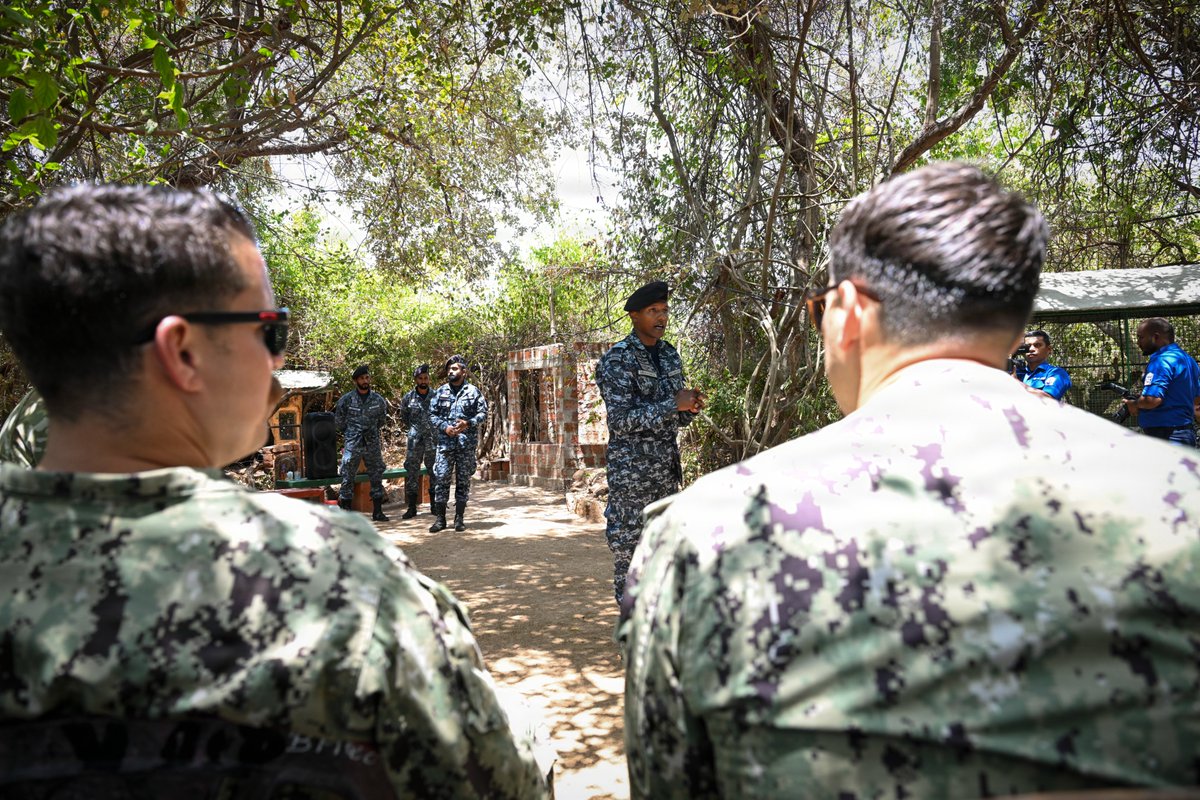 USPacificFleet's tweet photo. Fair winds to the crews of CARAT Sri Lanka 2026! 🌊 🇺🇸🤝🇱🇰

Another successful exercise wraps up in Trincomalee, reinforcing the strong bond &amp; shared commitment between the U.S. &amp; Sri Lankan maritime forces.

1/2 https://t.co/WAVIp4YQqS