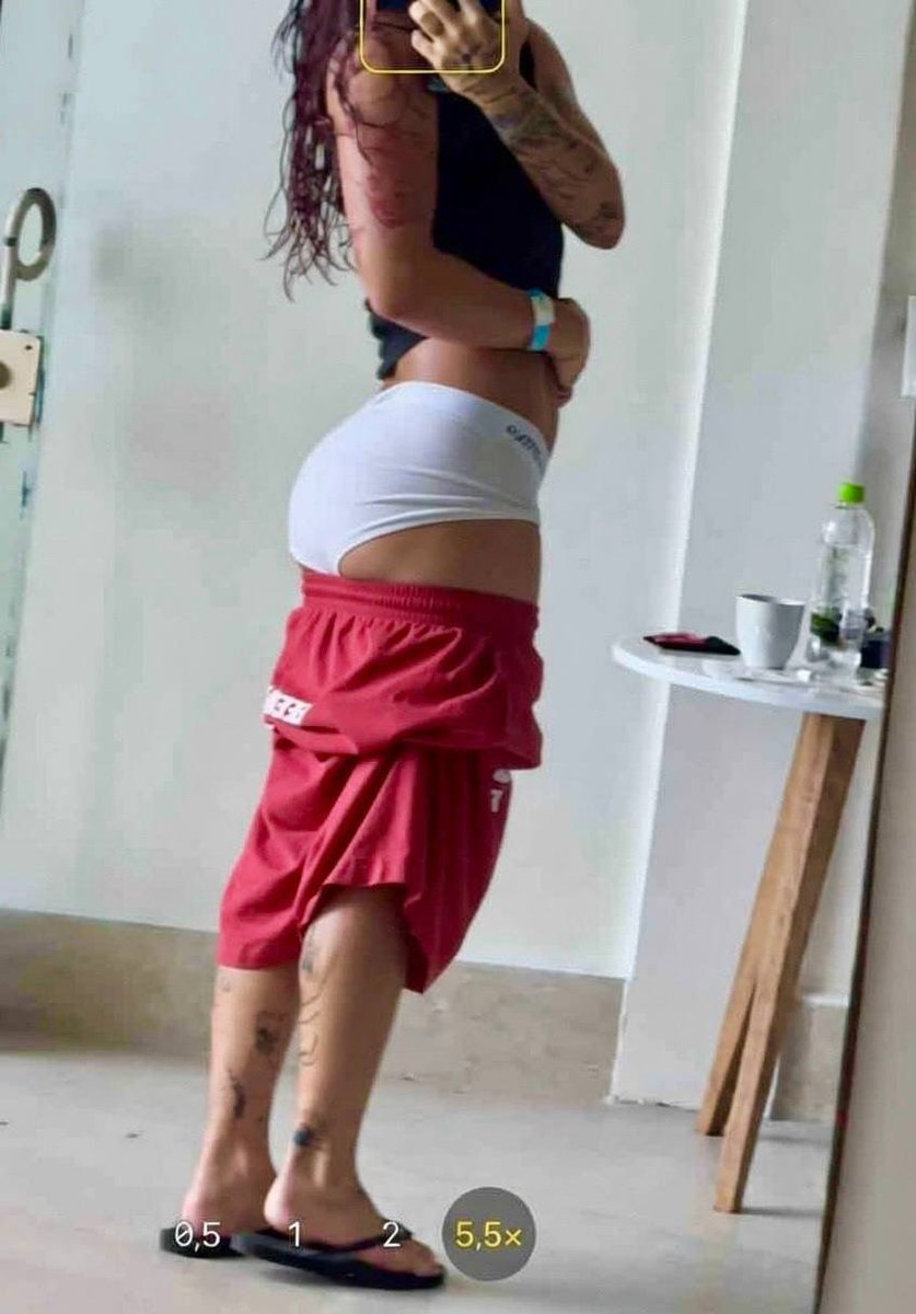 Nand0oo22's tweet photo. Yo y mi bro todo el día juntos garchando pajendonos con los boxer Uff 

Putita de Tuli Acosta https://t.co/2AmrWxZpFz