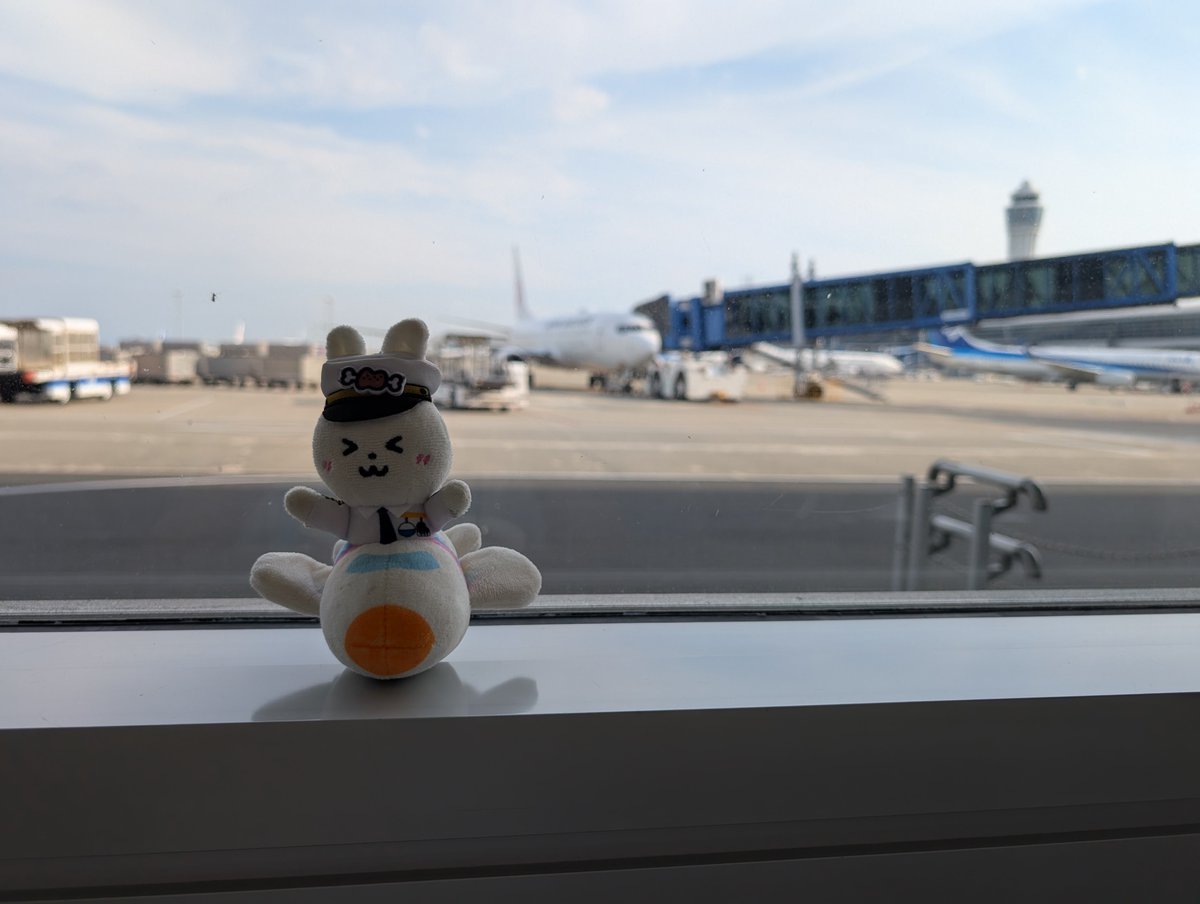 7aki2nan4's tweet photo. 出発だ〜🎶✈️

＃ハラミちゃん
＃ハラミちゃん４７ツアー2026 https://t.co/h0l560fATU