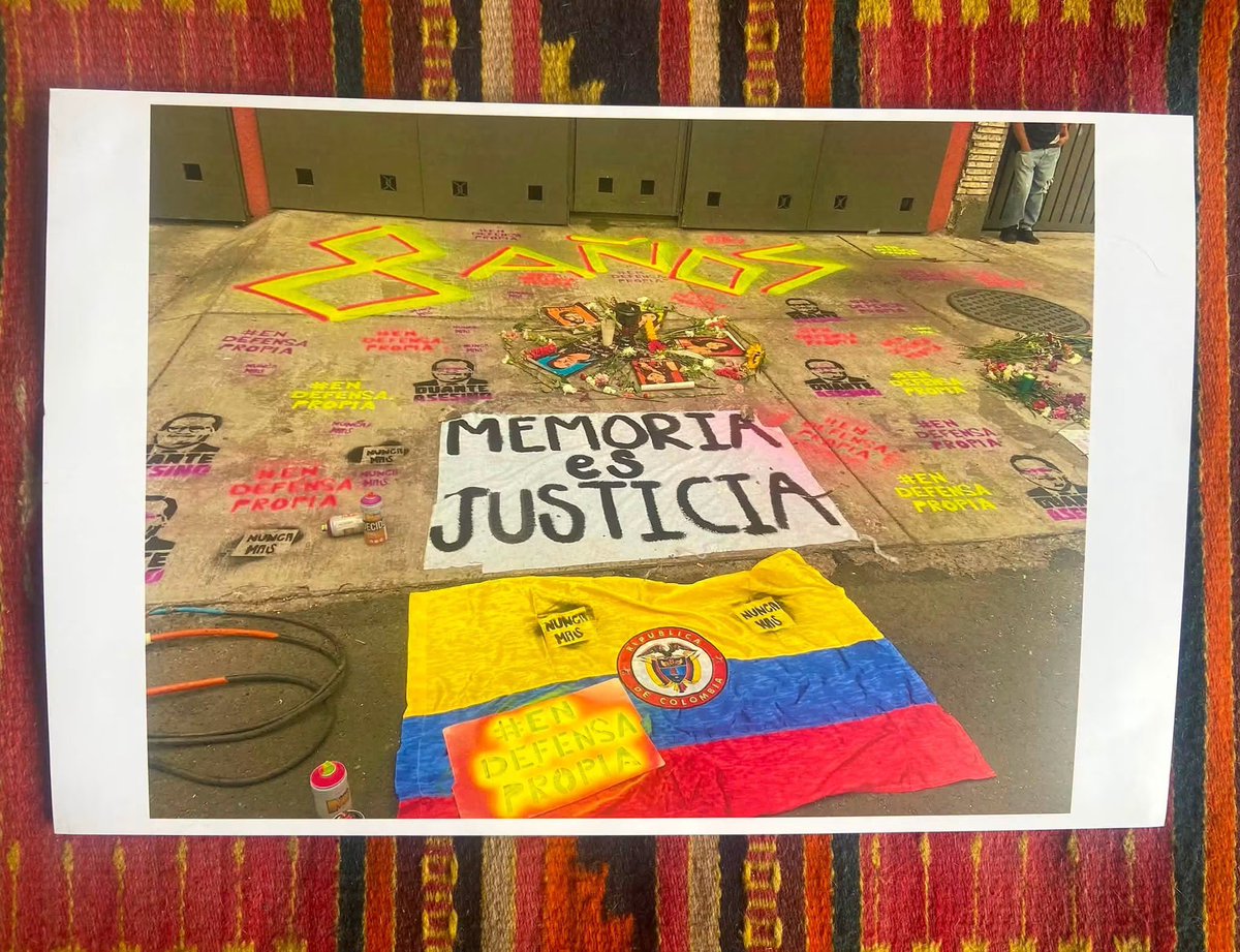 MeMuevoCol's tweet photo. 👉🏾 No nos acostumbramos a contar víctimas y ausencias.
🇨🇴 No nos acostumbramos a ser migrantes invisibles, criminalizadas y sin = de derechos. 
✊🏾 No nos acostumbraremos al olvido, la xenofobia y la impunidad. 
📍No nos mudaremos/iremos cuando alguien no quiera oírnos #Ju5TICIA https://t.co/c6ZbYs9mdF
