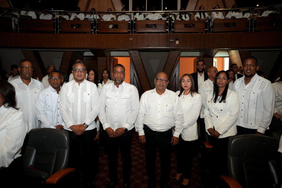 IDOPPRILRD's tweet photo. Hoy se juramentaron los miembros del Comité de Integridad Gubernamental y Cumplimiento Normativo del IDOPPRIL. 

@DIGEIGRD https://t.co/YrtB1CG2NT
