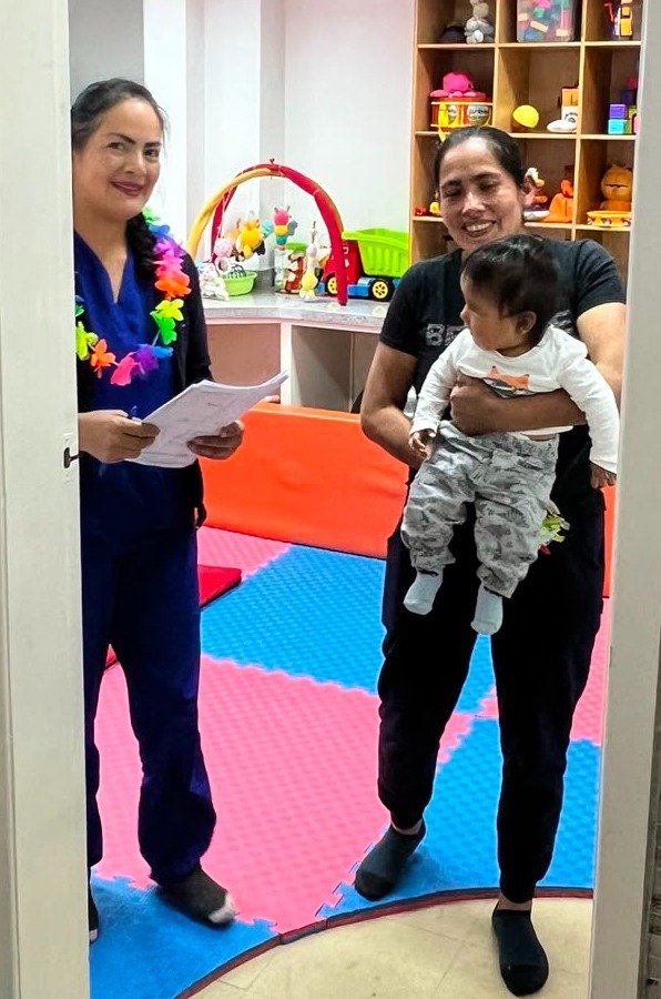 HGIsidroAyora's tweet photo. El Hospital Gineco Obstétrico Isidro Ayora recibió a "New Orleans Medical Mission Services" para explorar cooperación técnica, científica y en equipamiento, proyectando cirugías ginecológicas para 2027 en cumplimiento de la normativa. https://t.co/qgz9ef3ZQg