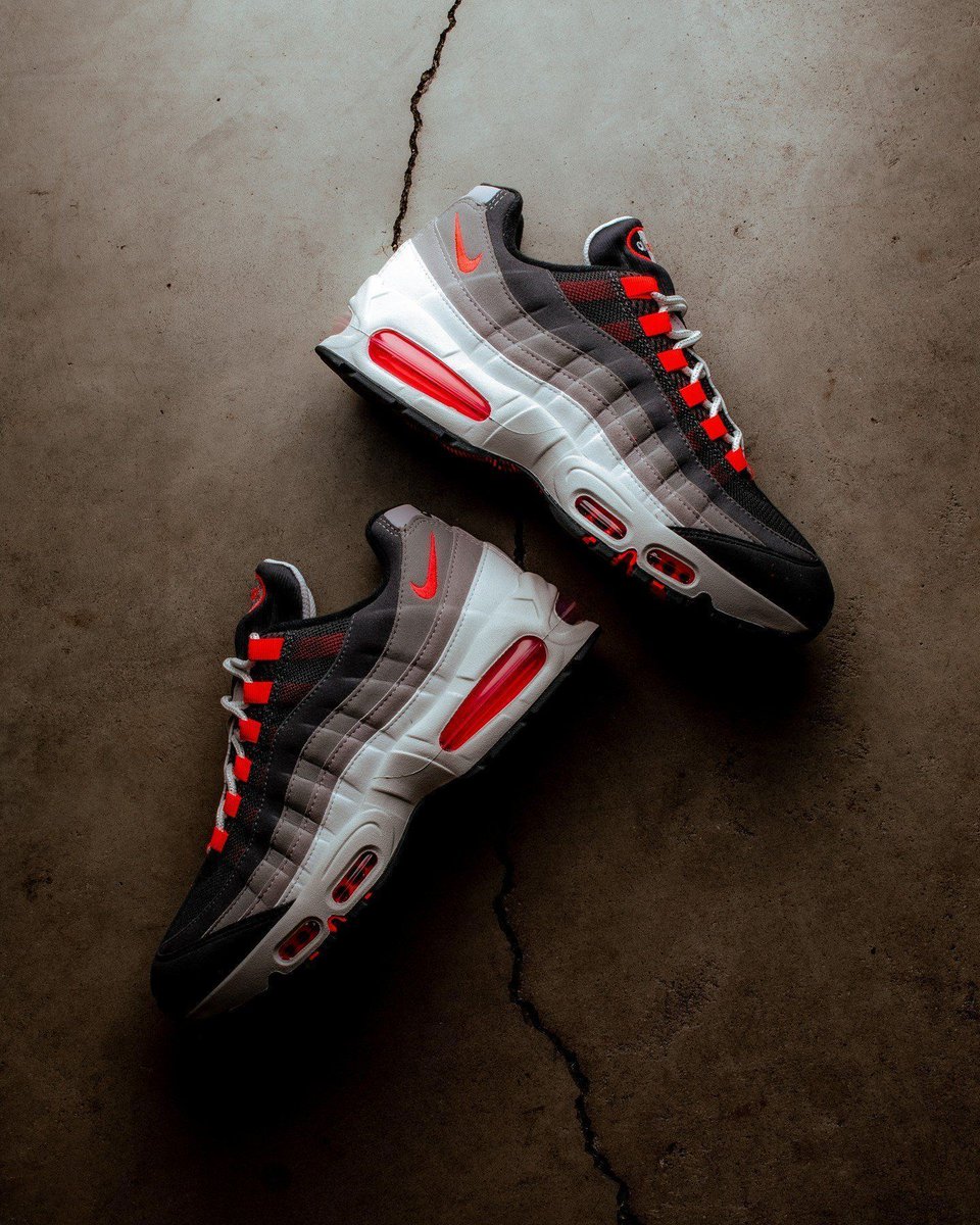 JustFreshKicks's tweet photo. Nike Air Max 95 Big Bubble ‘Solar Red' 🌪️

https://t.co/wIaZq4SLxT https://t.co/u27b5tYPgO