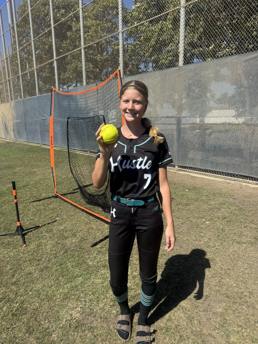 HusteNation16U's tweet photo. @Lily_George2029 came through with a clutch solo shot in the top of the 6th to tie it up! 

We came up just short, but this team never quit battling. Proud of the fight from start to finish. On to the next.

@TimRamonHNF @Ch1rsPacheco @HustleNationFP https://t.co/FvEEN02uAq