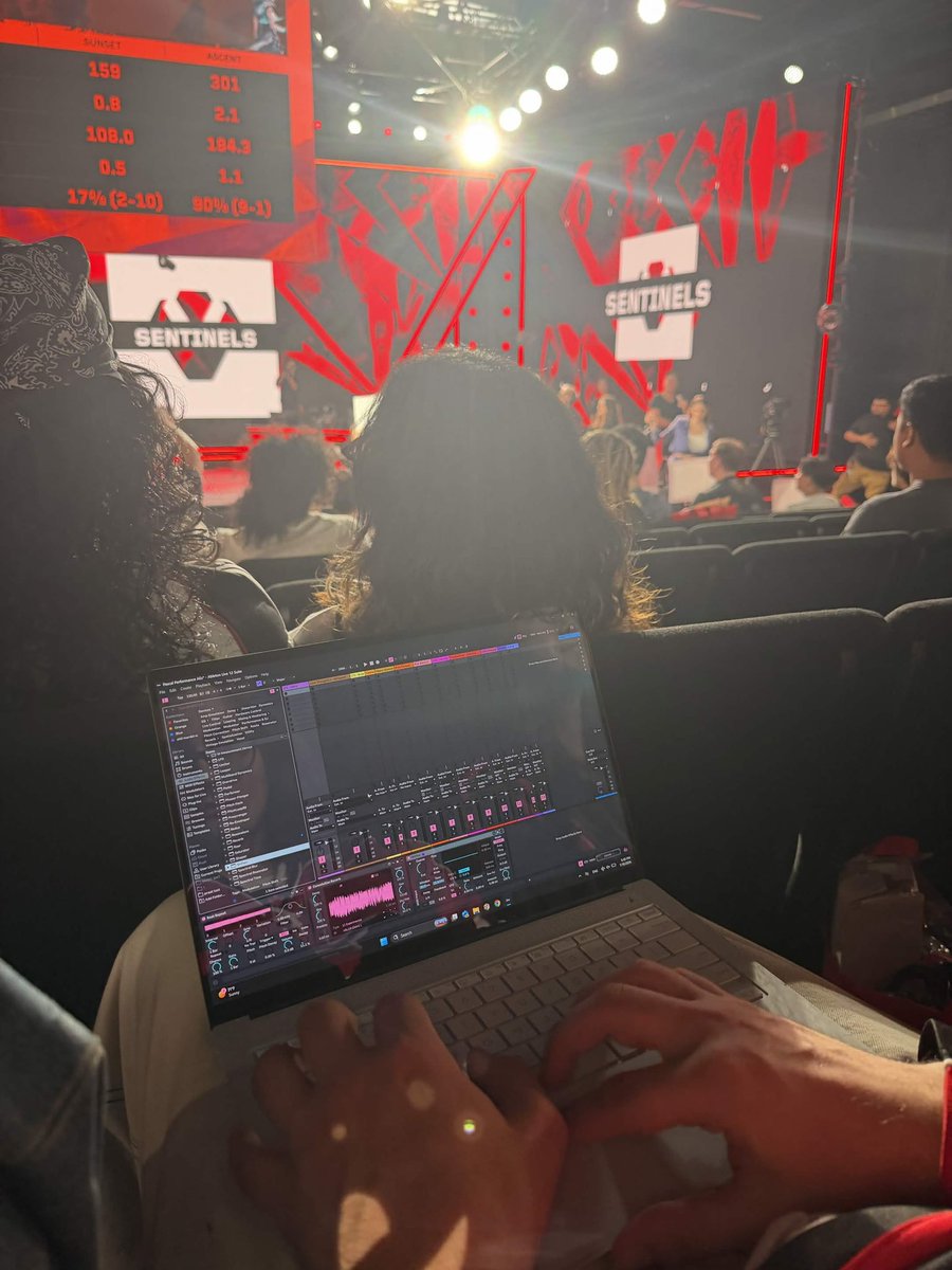 qcuhmber's tweet photo. locked in at vcr https://t.co/ZTr8XeY029