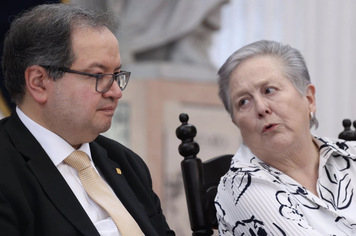 _right_n0w_'s tweet photo. Rector de la UNAM despide a primera secretaria general por irregularidades en examen de admisión 2026 https://t.co/bCn9U698XL #UNAM #educación #irregularidades https://t.co/ImuXbLkXnP