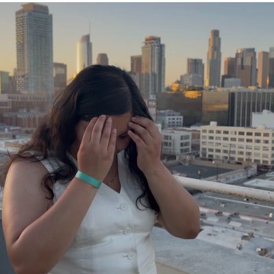 zazaziry's tweet photo. Paleta, dame paleta #rommulas #womeninmarketing #NewProfilePic #latinapower https://t.co/OD7Q5gKZJg