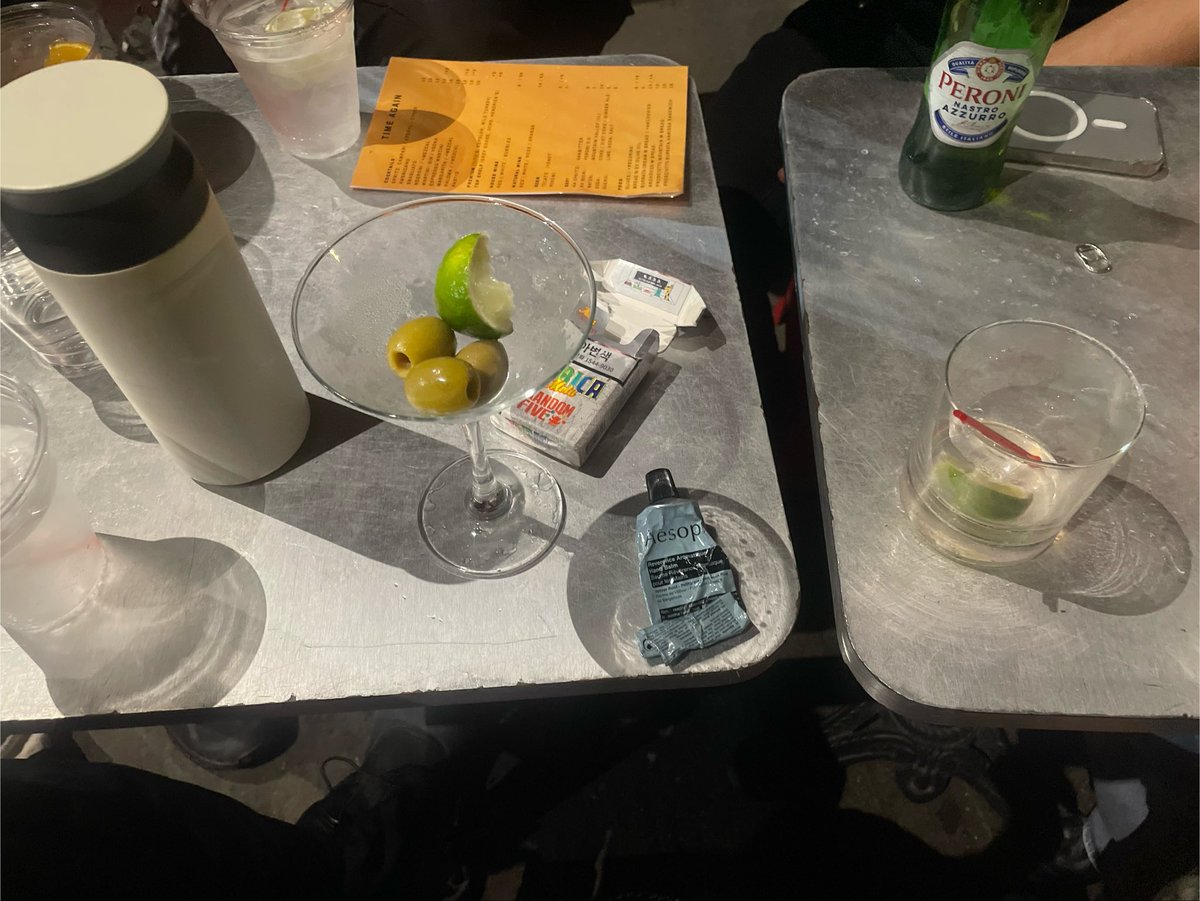 obliterationer's tweet photo. birthday hotpot with my loves and Time Again martini 🧄🫒🥩🍦grateful for binge eating, alcoholism, and friendship https://t.co/xknivJjr4x