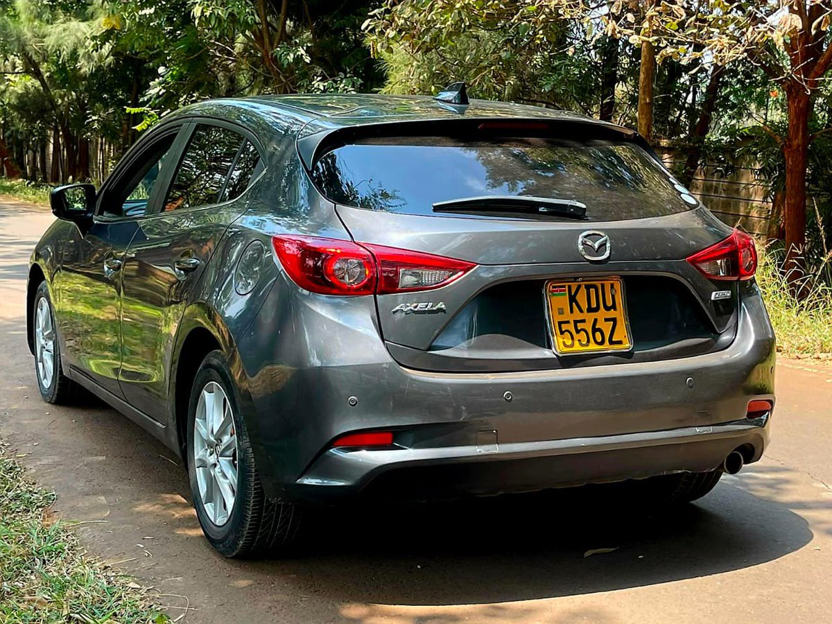 _PhyscoSins's tweet photo. ‼️🔥2018 MAZDA AXELA HATCHBACK AVAILABLE🔥‼️
 • Year: 2018
 •  Engine: 1.5L Petrol
 • Mileage: 83,000 km 
 •  Condition: *Fully Loaded* 

 Key Features
 • Sport Mode
 •  Heads Up Display (HUD)
 •  Paddle Shifters
 •  360° View Camera
 • Parking Sensors
 •  Lane Assist
 •  Xenon Headlights
 •  Alloy Rims

*Asking Price 1,699,000*   slightly negotiable upon viewing
