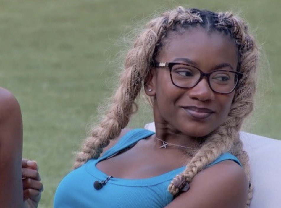 OfficialBBDucky's tweet photo. Taylor is still young, educated, beautiful, 27, enjoyable to be around, and doesn’t let people isolate others in the house. ❤️

Haley is 49

#BB28 https://t.co/fDgrlMRJ3r