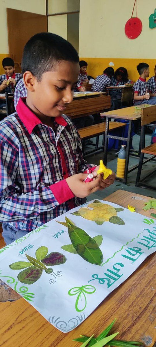 KV_Sec8Rohini's tweet photo. 🍁🌿🍂
 कक्षा 5B  के विद्यार्थियों ने हिंदी विषय में "मेरी कलाकारी" गतिविधि के अंतर्गत प्राकृतिक पत्तों की सहायता से विभिन्न पशु-पक्षियों की सुंदर आकृतियाँ* बनाईं। इस रोचक गतिविधि में बच्चों ने अपनी कल्पनाशक्ति और रचनात्मकता का सुंदर परिचय दिया। @KVS_HQ @kvsrodelhi https://t.co/5QwpixEsz5