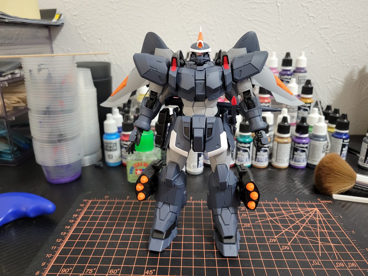 GuardConvoy's tweet photo. Easily the best paintjob i've ever done https://t.co/HdNVxVFRuT
