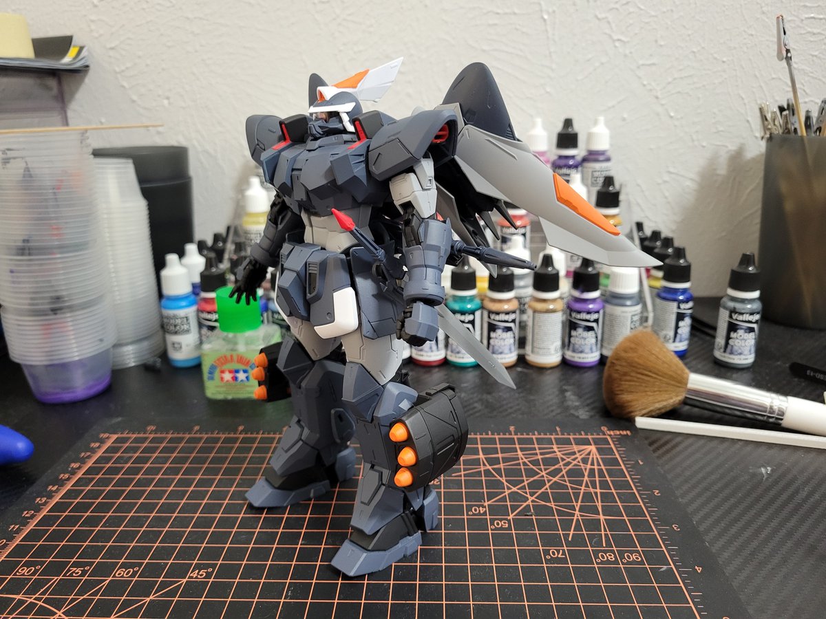 GuardConvoy's tweet photo. Easily the best paintjob i've ever done https://t.co/HdNVxVFRuT