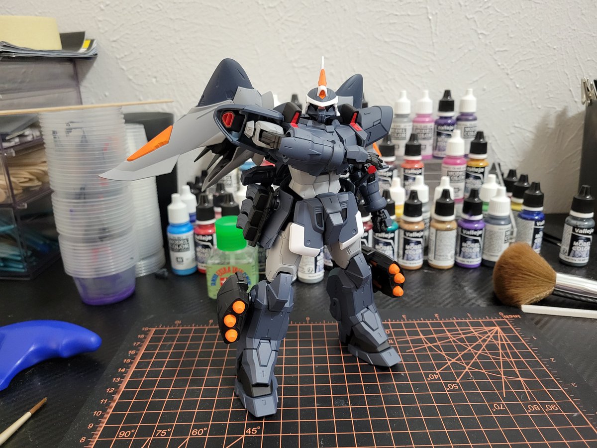 GuardConvoy's tweet photo. Easily the best paintjob i've ever done https://t.co/HdNVxVFRuT